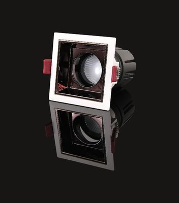 качество  300 Luminous Flux Square LED Interior Spotlights For Supermarkets / Restaurants завод